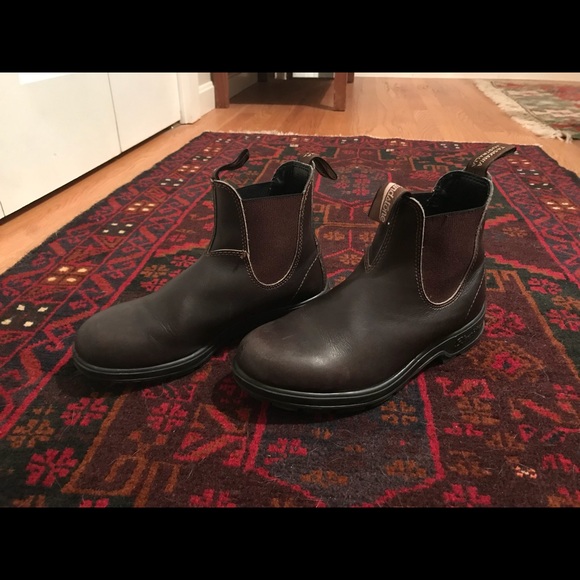 size 8 blundstones